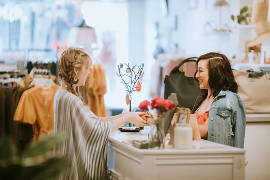 How inventai Hub Model supports retailers through peak season-3
