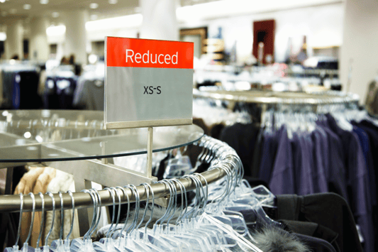Retail markdowns showing the need for accurate demand forecasting software to improve planning.