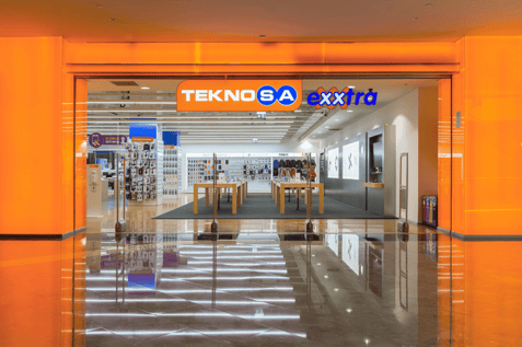 Teknosa store highlighting inventory planning that boosts product availability and revenue growth.