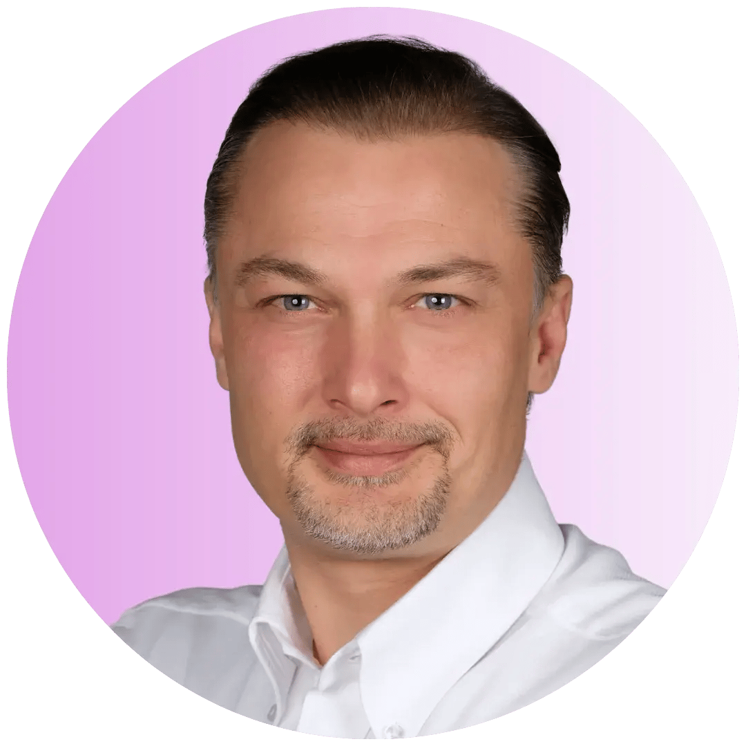 Ozgur Karabulut - headshot