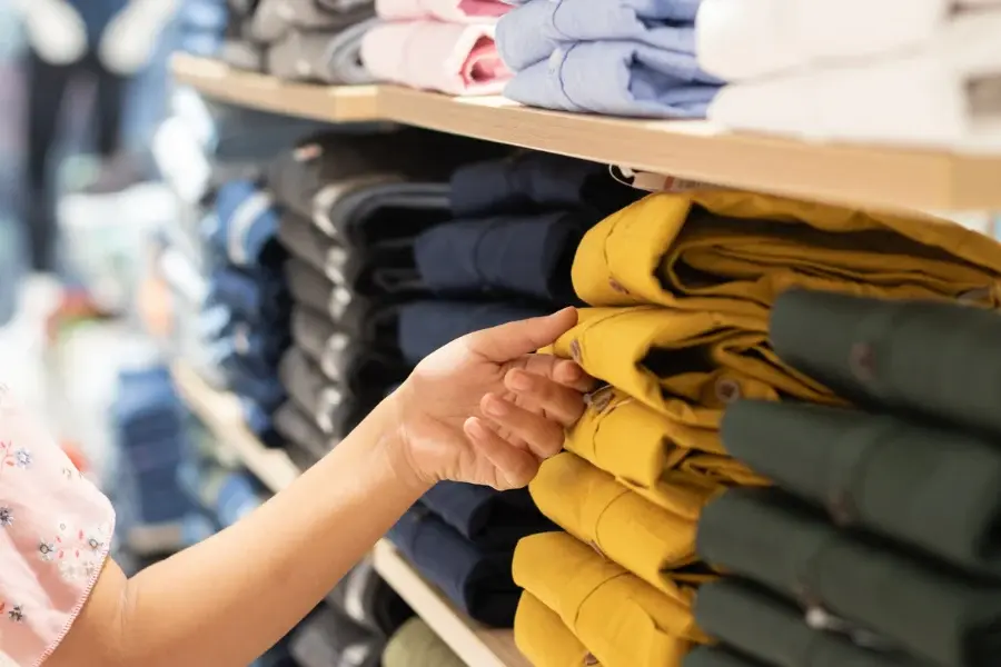 stock rebalancing stock redistribution inventory redistribution stockout prevention stockout reduction excess inventory management overstock reduction safety stock optimization buffer stock planning sell-through rate full-price sell-through replenishment planning automated replenishment inventory positioning